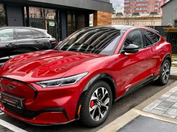 FORD MUSTANG Mach E AWD Premium