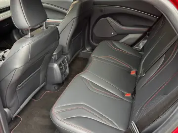 FORD MUSTANG Mach E AWD Premium