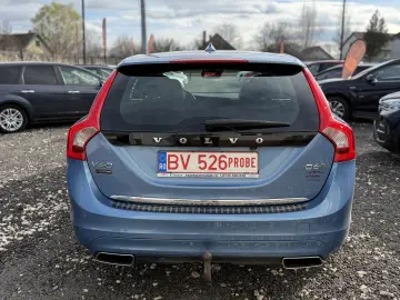 Volvo V60 D6  R-Design Full Option Plug-in Hybrid