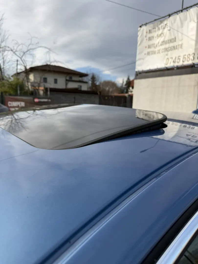 Volvo V60 D6  R-Design Full Option Plug-in Hybrid