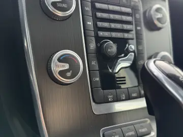 Volvo V60 D6  R-Design Full Option Plug-in Hybrid