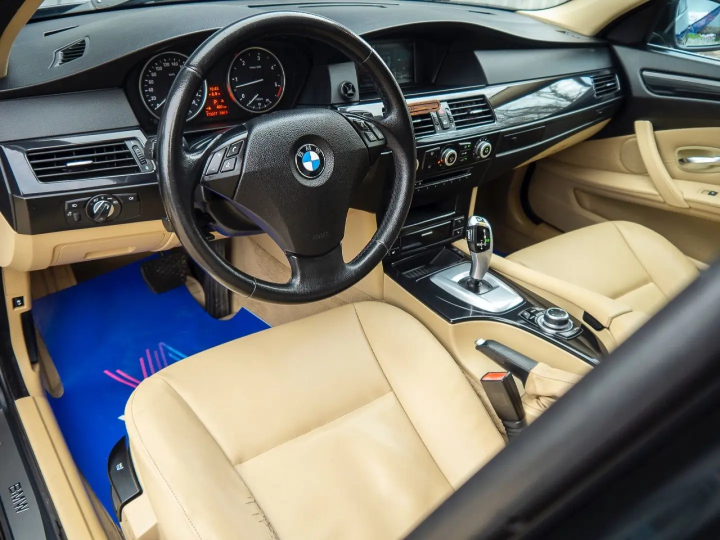 BMW Seria-5 2010 525d