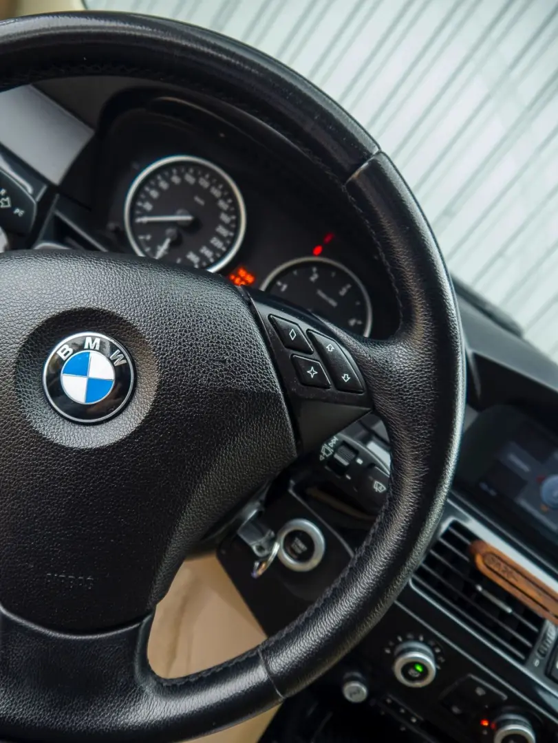 BMW Seria-5 2010 525d