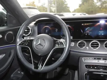 E 300 e Avantgarde Night Panorama Distronic