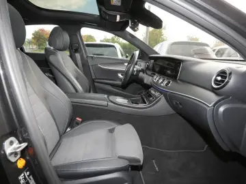 E 300 e Avantgarde Night Panorama Distronic