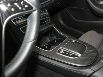 E 300 e Avantgarde Night Panorama Distronic