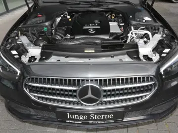 E 300 e Avantgarde Night Panorama Distronic