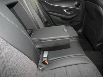 E 300 e Avantgarde Night Panorama Distronic