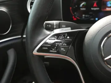 E 300 e Avantgarde Night Panorama Distronic