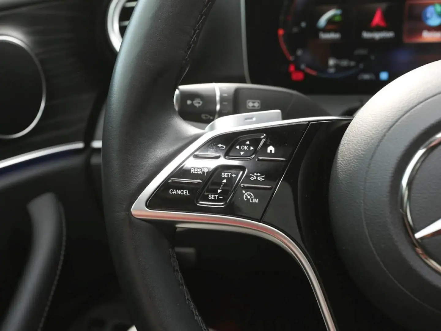 E 300 e Avantgarde Night Panorama Distronic