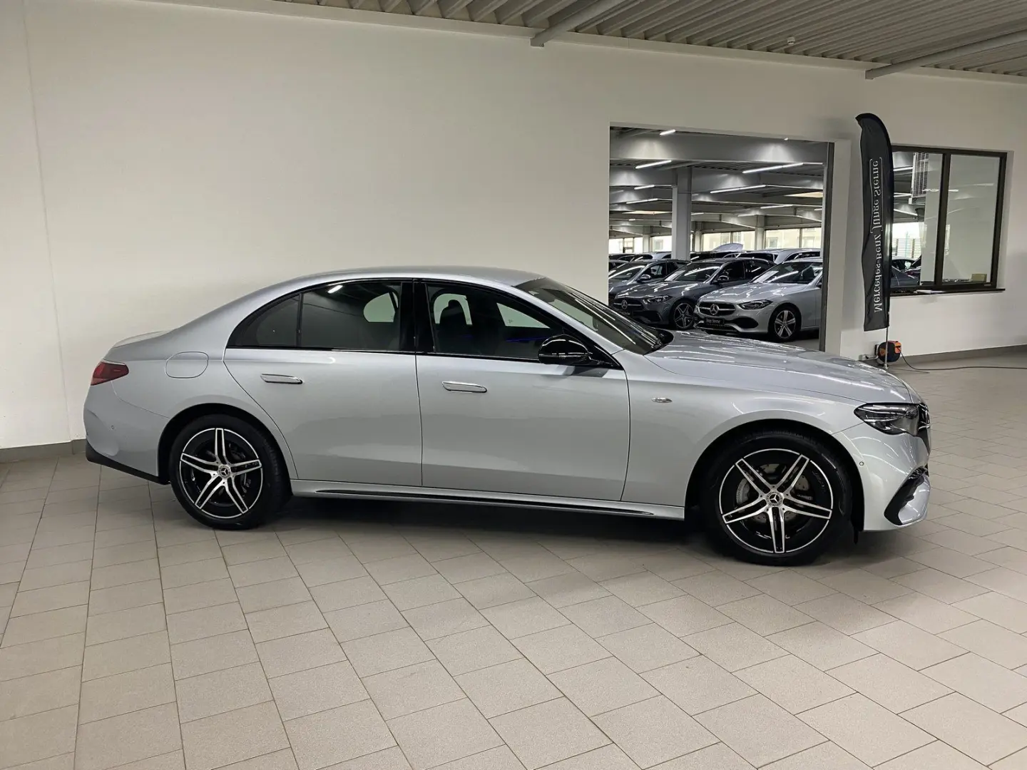 E 300 de 4M AMG NIGHT DISTR AHK LED KAMERA KLIMA