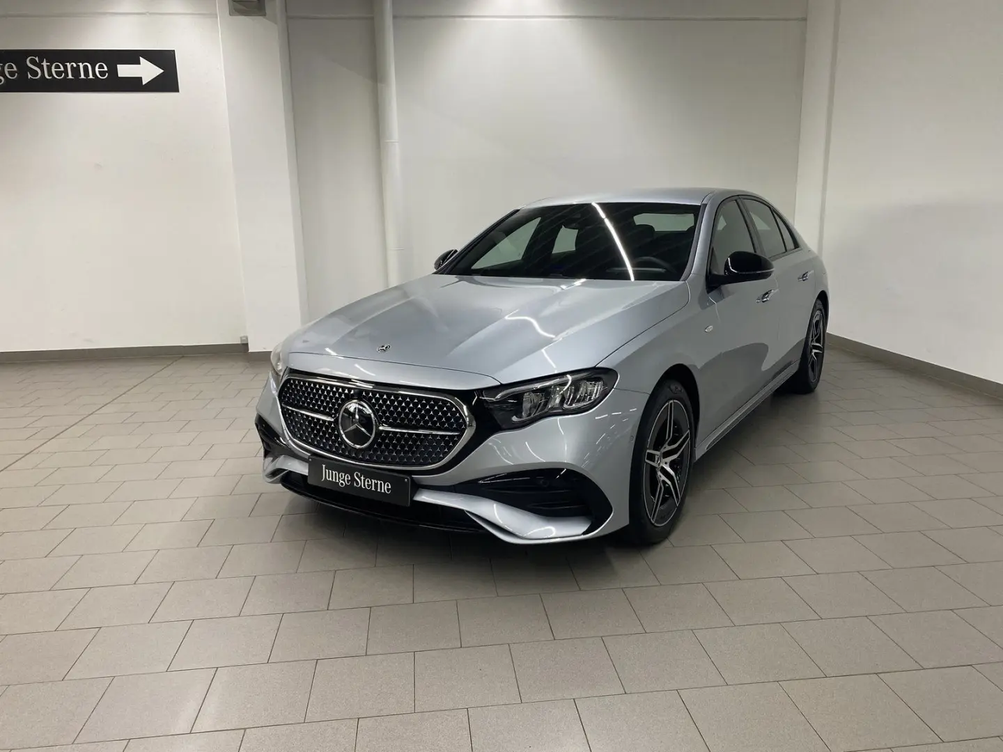 E 300 de 4M AMG NIGHT DISTR AHK LED KAMERA KLIMA