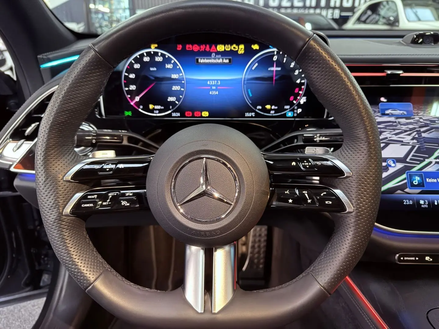 E 300 de AMG Premium SUPERSCREEN PANO BURM4D AHK