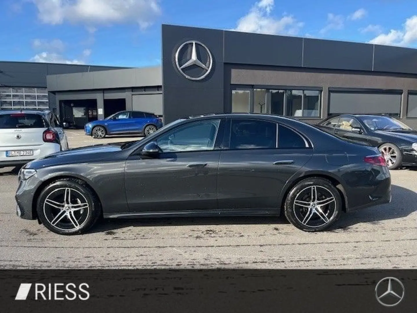 E 300 e Lim AMG Sport Night Distr Pano W-Paket 1