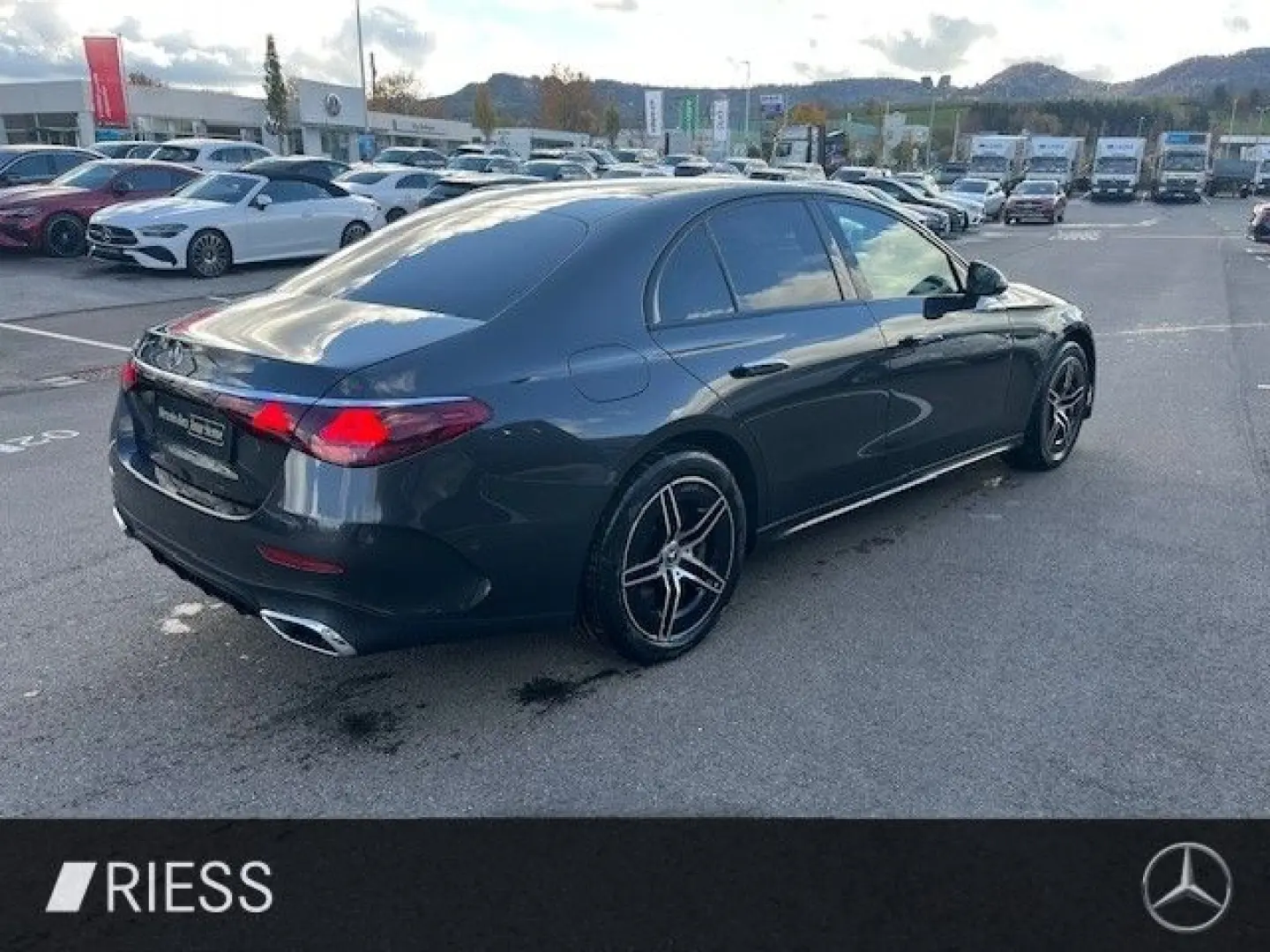 E 300 e Lim AMG Sport Night Distr Pano W-Paket 1