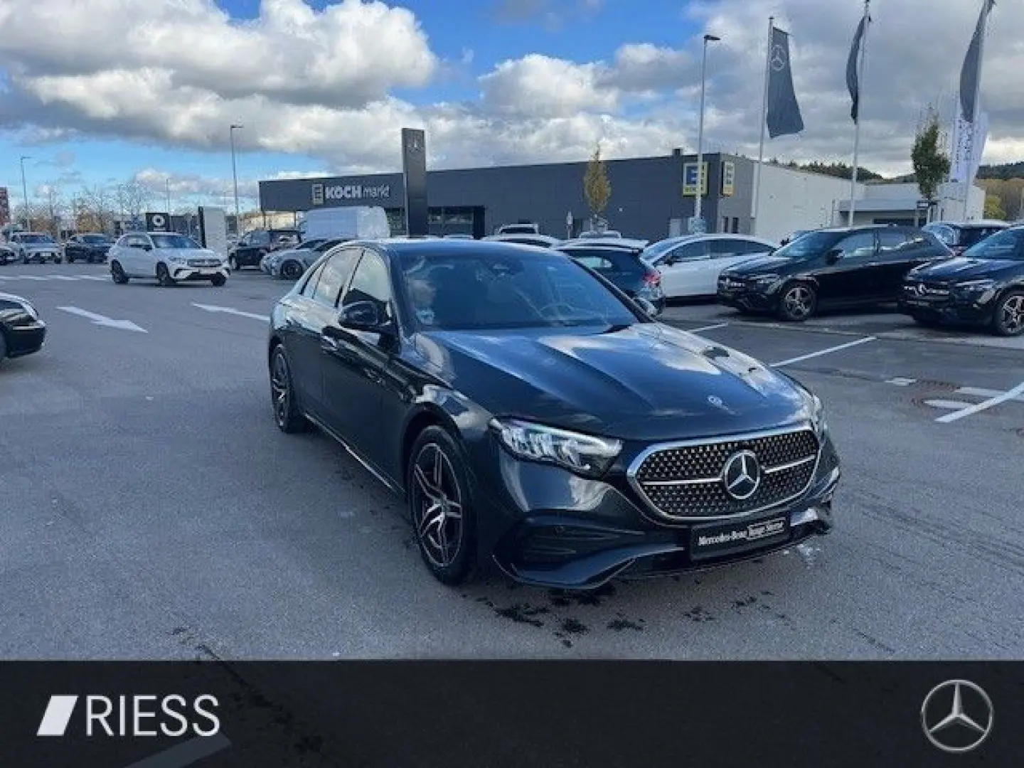 E 300 e Lim AMG Sport Night Distr Pano W-Paket 1