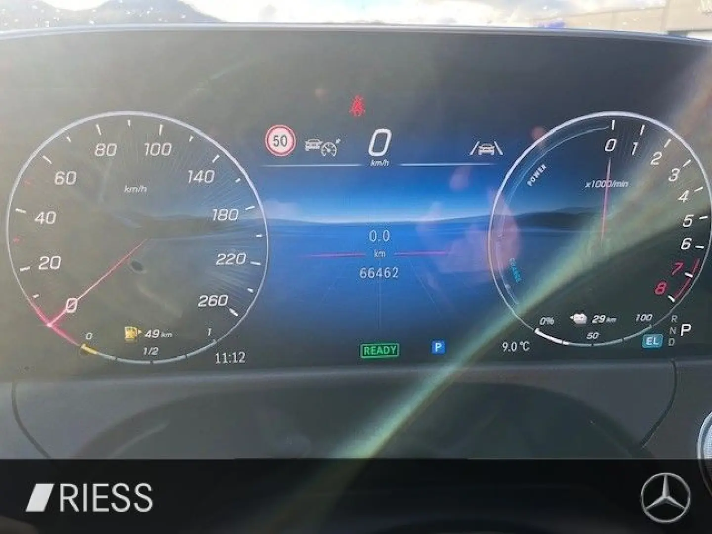 E 300 e Lim AMG Sport Night Distr Pano W-Paket 1