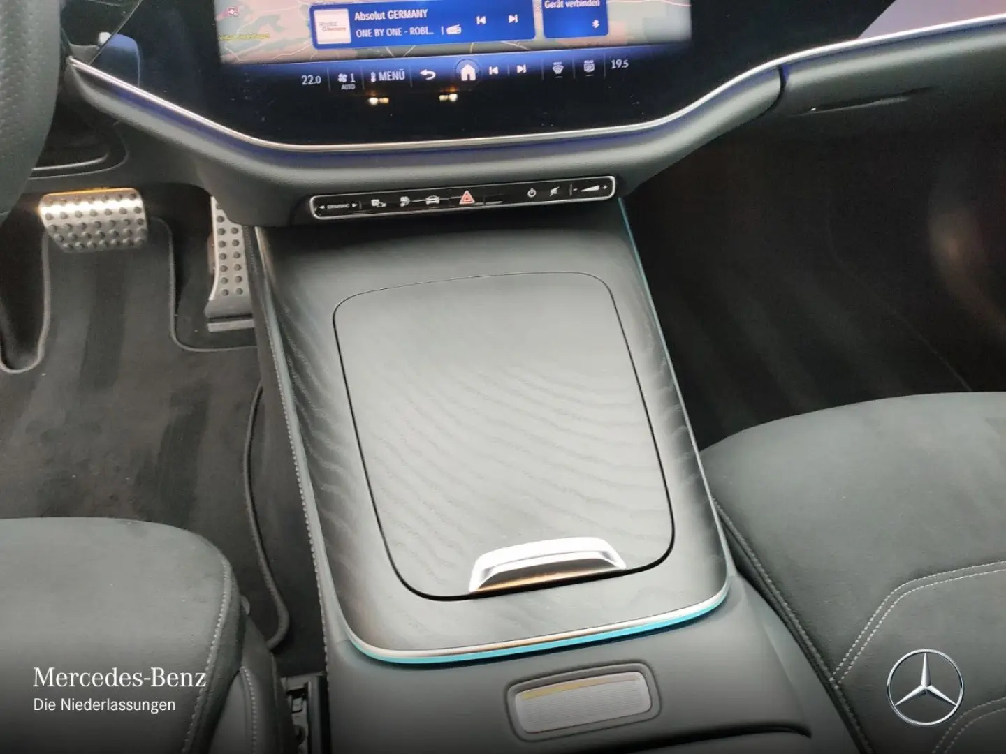 E 400 e 4M AMG Prem. NIGHT SUPERSCREEN 20  Bur4D