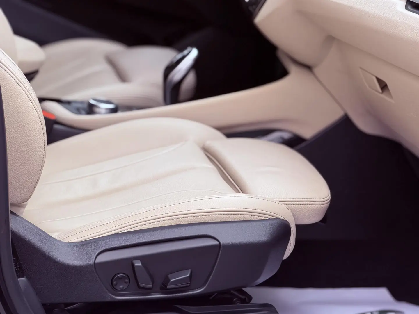 BMW X1 sDrive 20i Sport Line