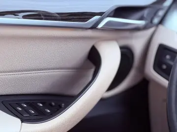 BMW X1 sDrive 20i Sport Line