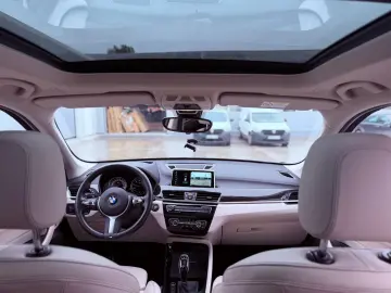 BMW X1 sDrive 20i Sport Line