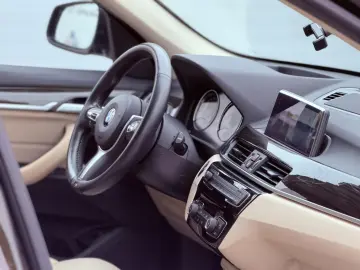 BMW X1 sDrive 20i Sport Line