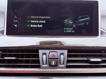 BMW X1 sDrive 20i Sport Line