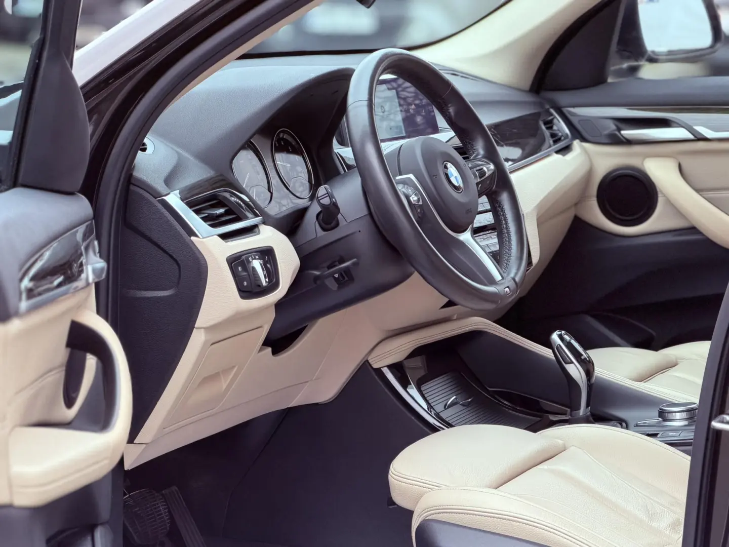 BMW X1 sDrive 20i Sport Line