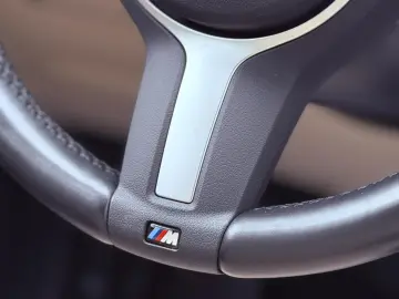 BMW X1 sDrive 20i Sport Line