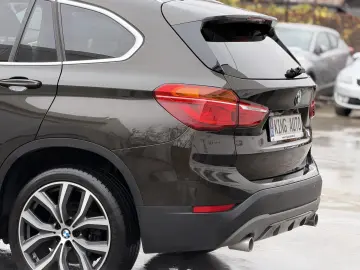 BMW X1 sDrive 20i Sport Line