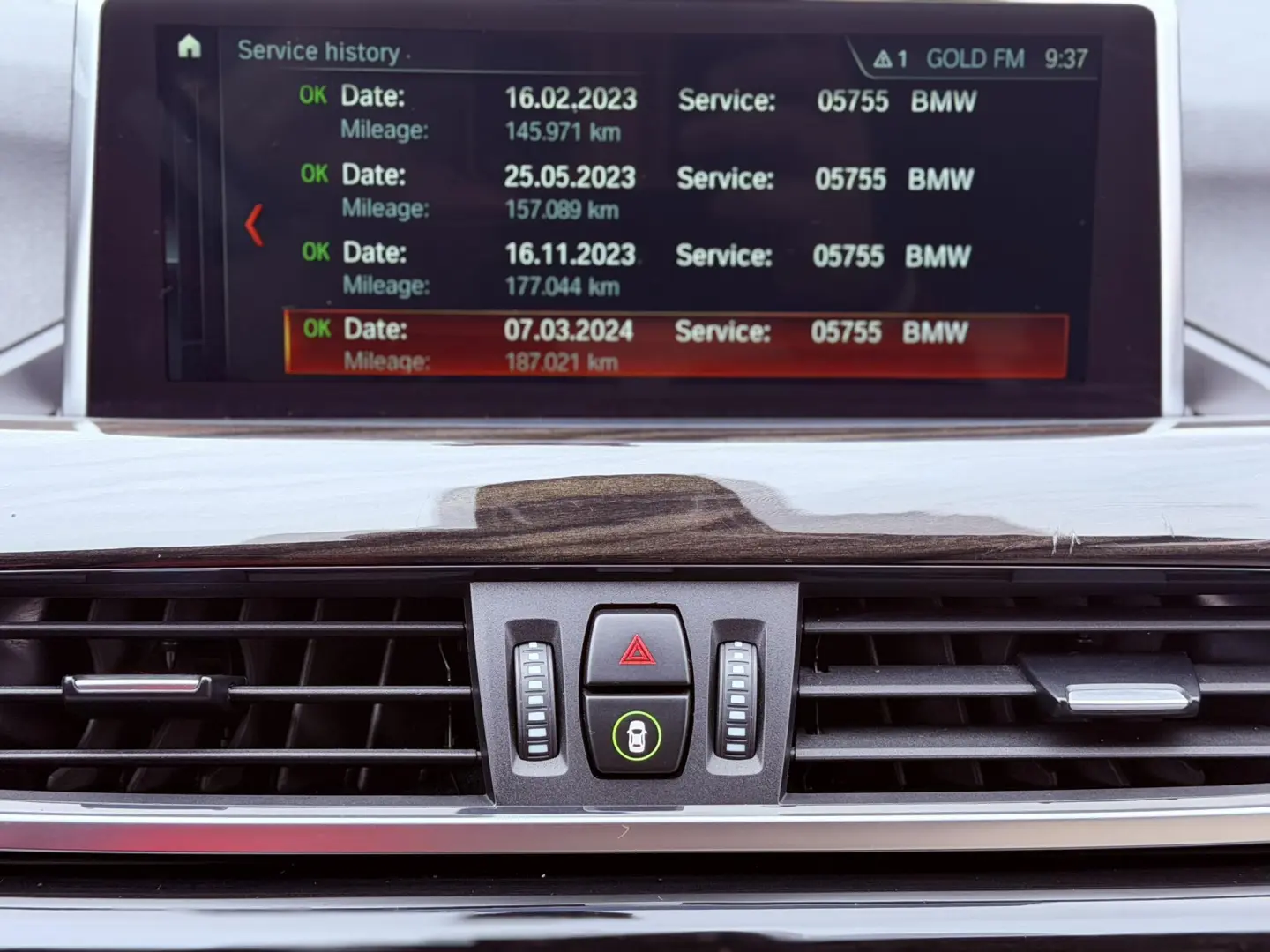 BMW X1 sDrive 20i Sport Line