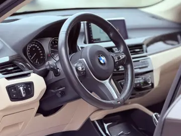 BMW X1 sDrive 20i Sport Line