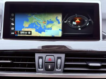 BMW X1 sDrive 20i Sport Line