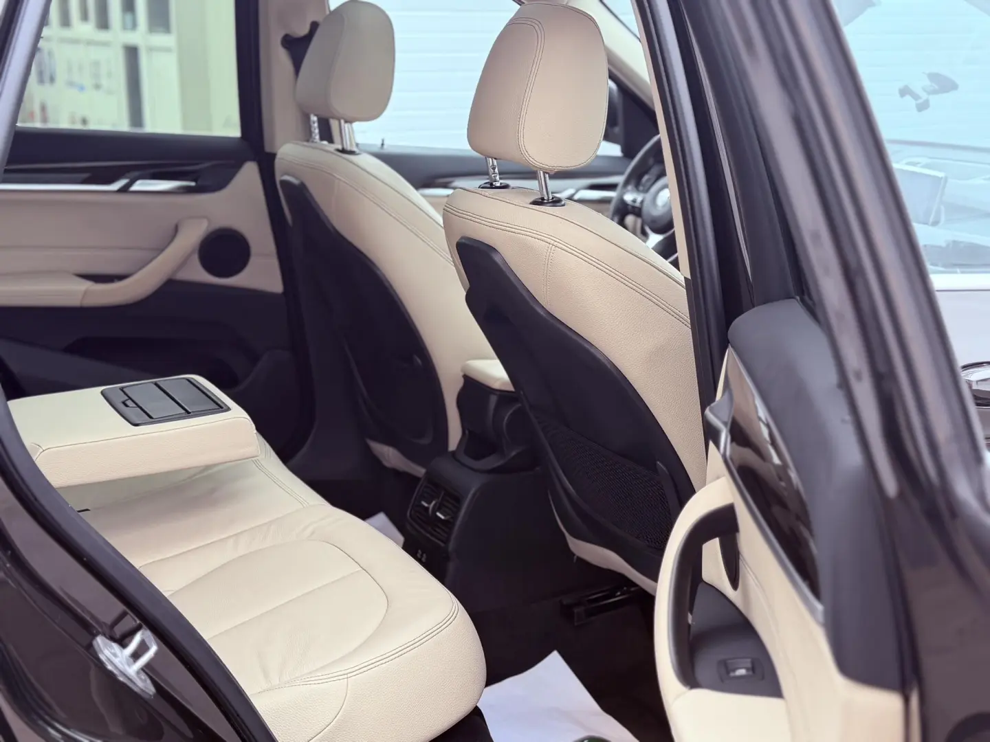 BMW X1 sDrive 20i Sport Line