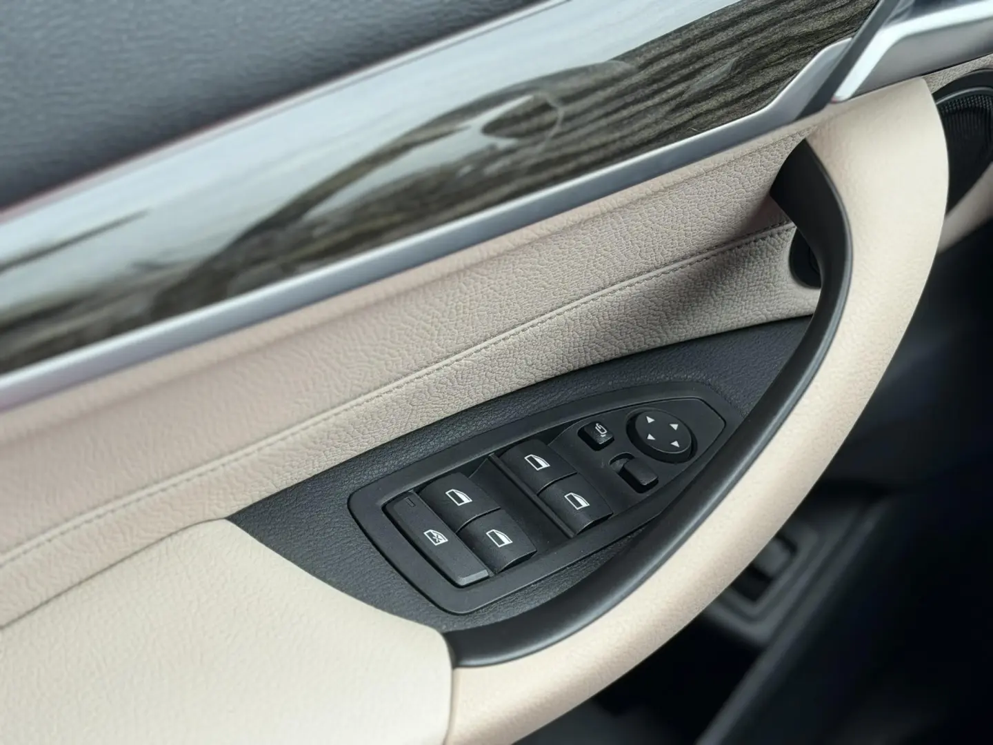 BMW X1 sDrive 20i Sport Line