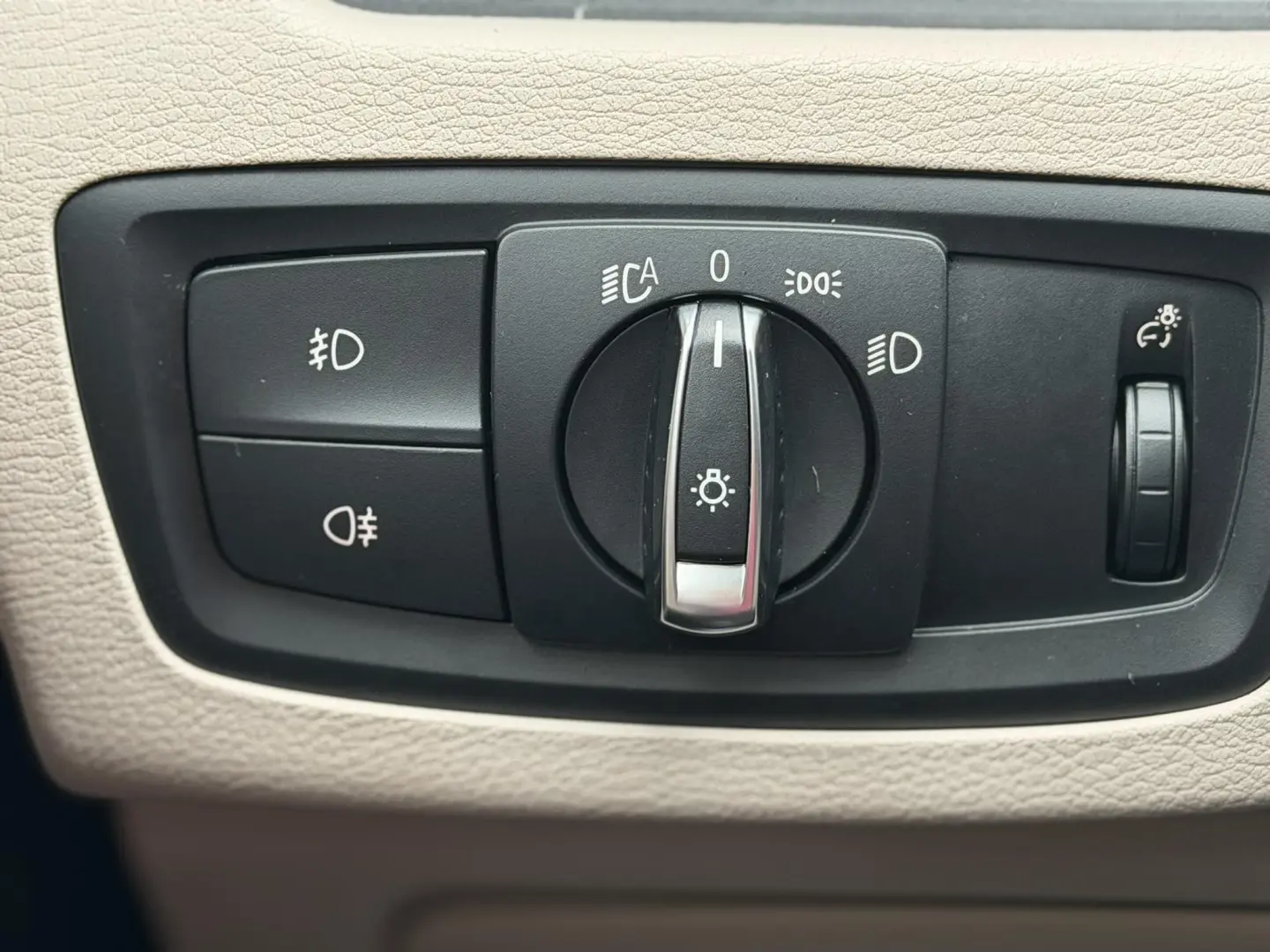 BMW X1 sDrive 20i Sport Line