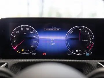 CLA 250 e AMG Plus Pano 360  Keyless Memo Multi