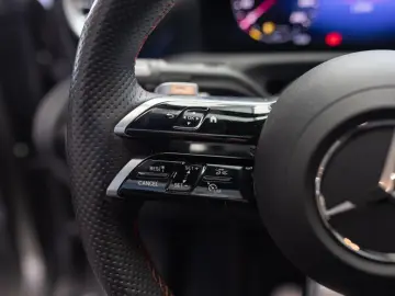 CLA 250 e AMG Plus Pano 360  Keyless Memo Multi