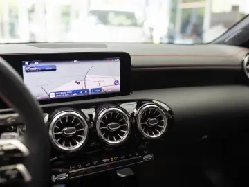 CLA 250 e AMG Plus Pano 360  Keyless Memo Multi