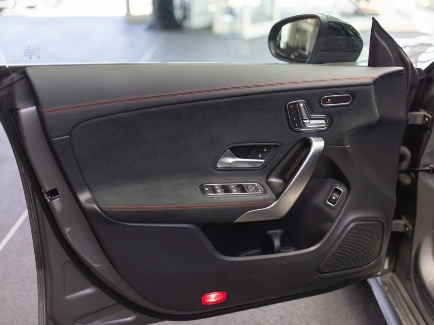 CLA 250 e AMG Plus Pano 360  Keyless Memo Multi