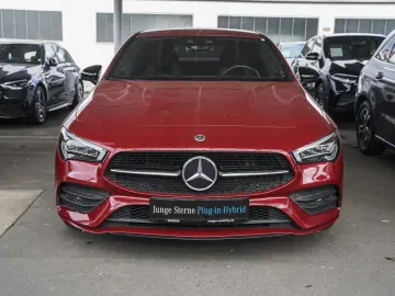 CLA 250 e AMG Line Night Ambiente MBUX-Navi LED