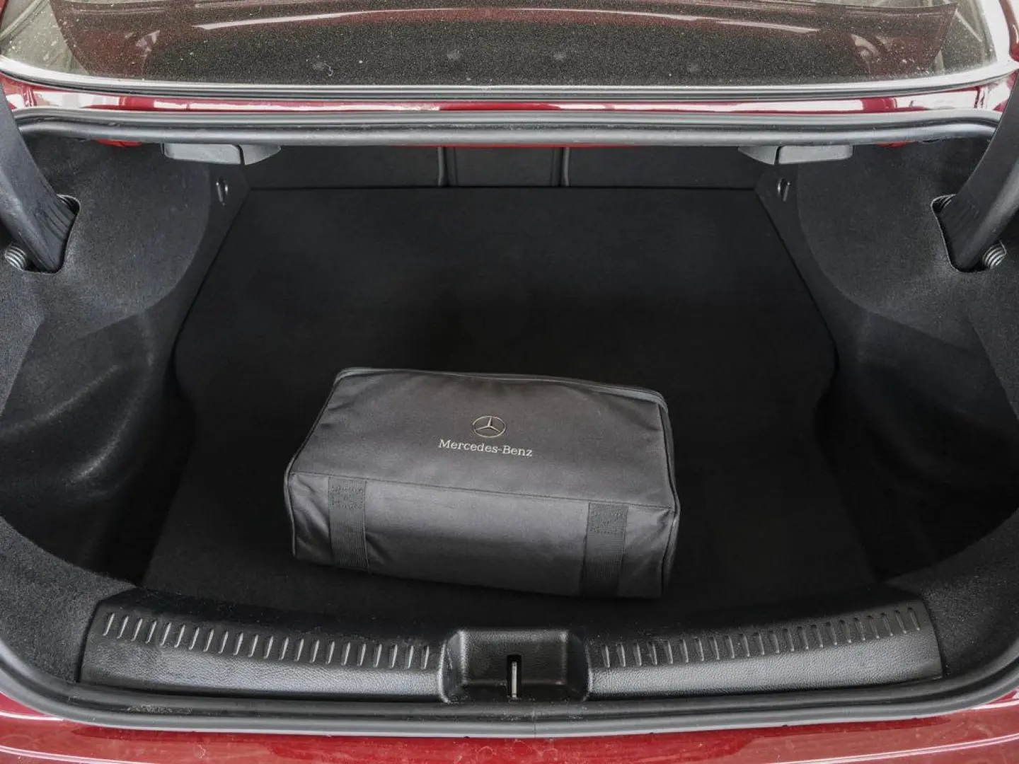 CLA 250 e AMG Line Night Ambiente MBUX-Navi LED