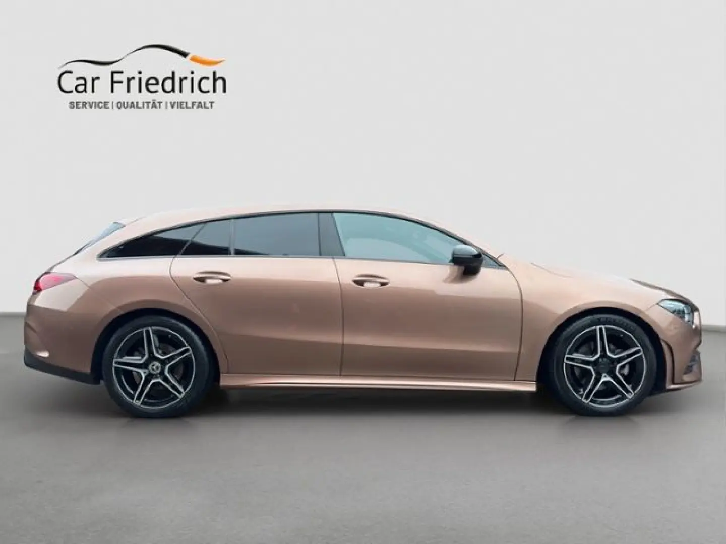 CLA 200  Shooting Brake AMG LINE AHK PANO