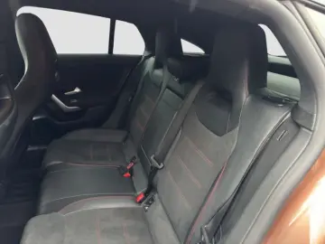 CLA 200  Shooting Brake AMG LINE AHK PANO