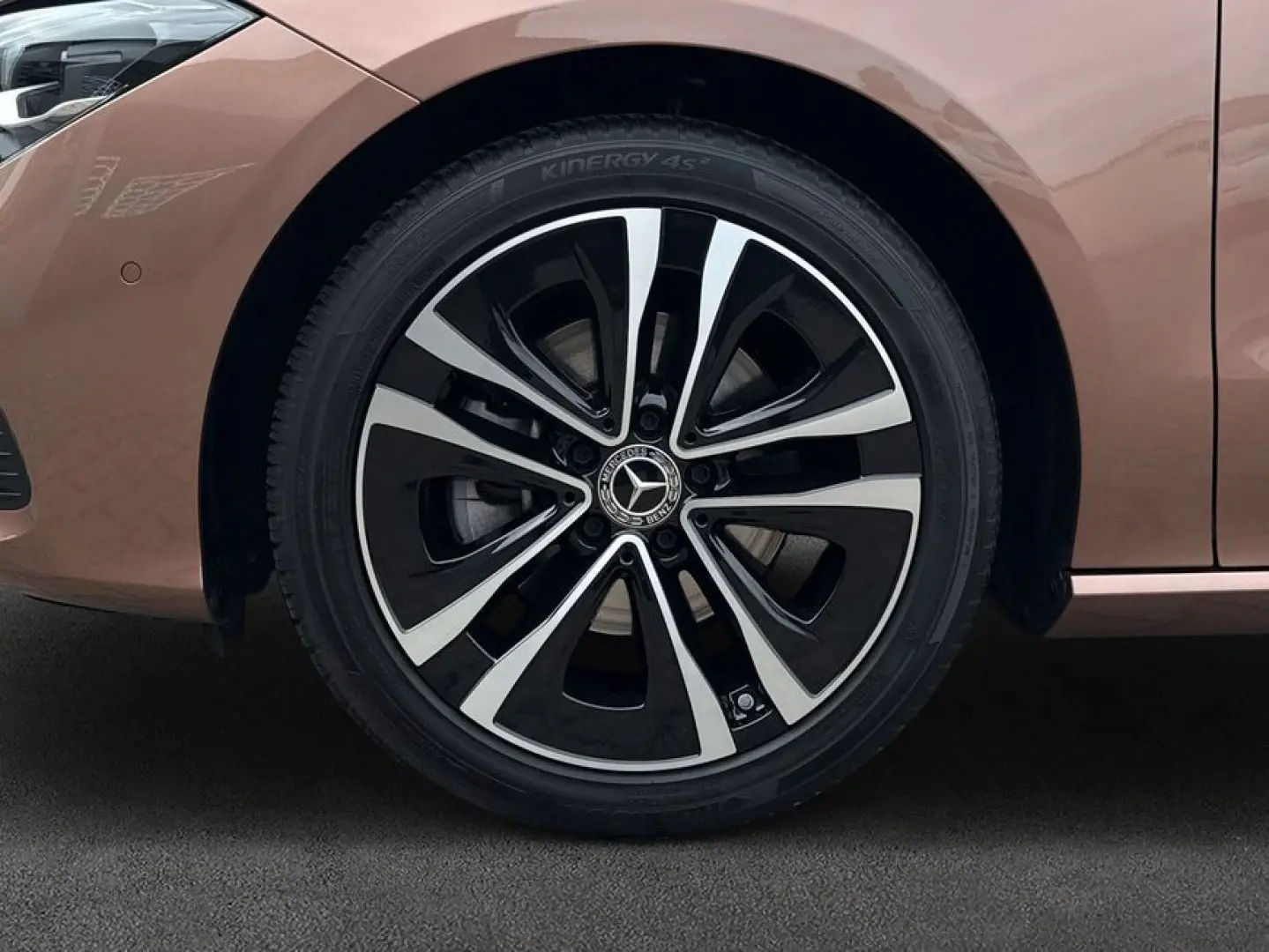 CLA 180 7G-DCT Progressive Line Advanced