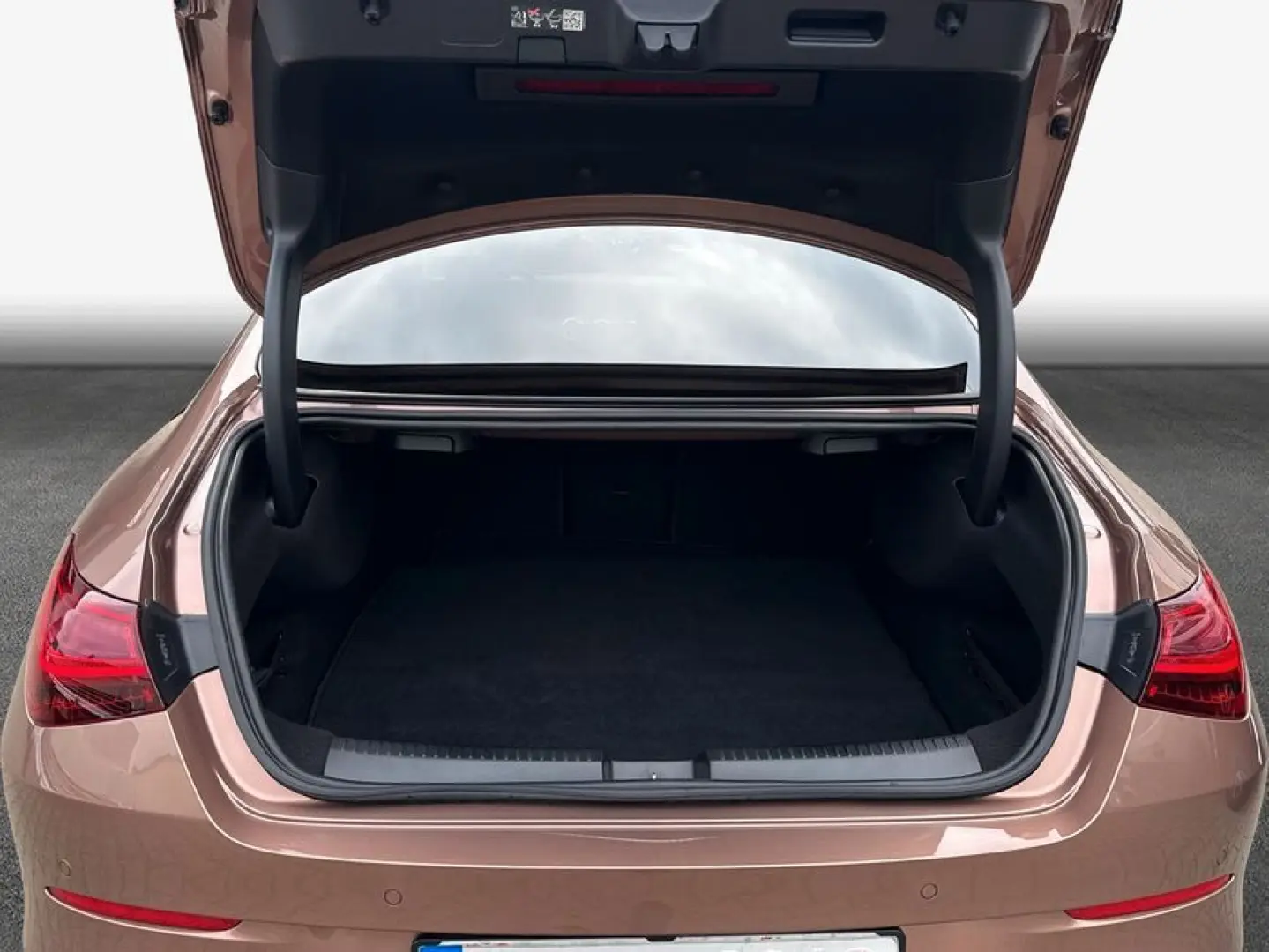 CLA 180 7G-DCT Progressive Line Advanced