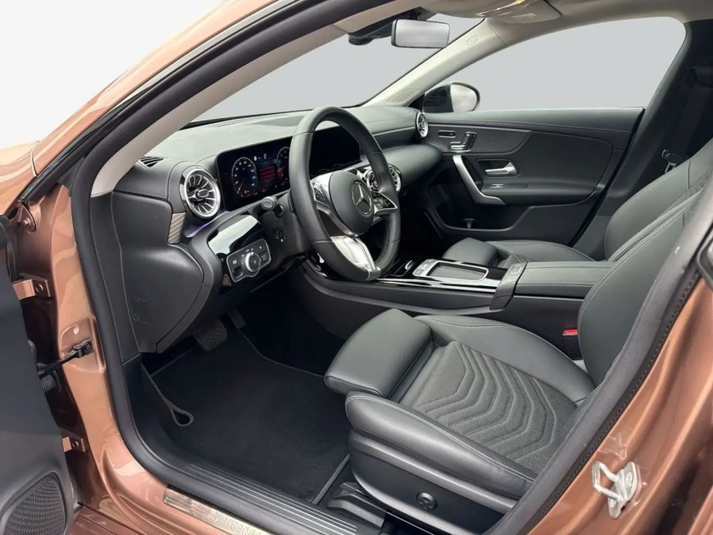 CLA 180 7G-DCT Progressive Line Advanced