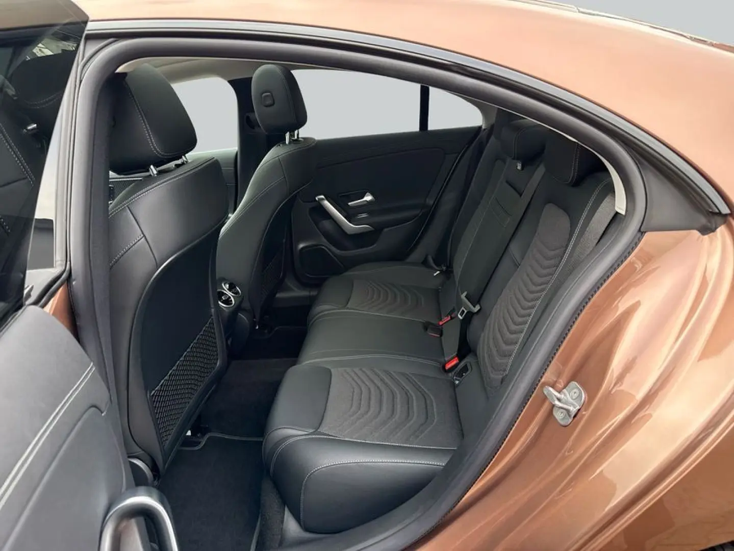 CLA 180 7G-DCT Progressive Line Advanced