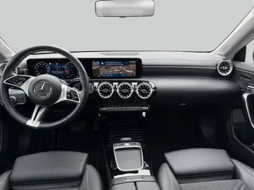 CLA 180 7G-DCT Progressive Line Advanced