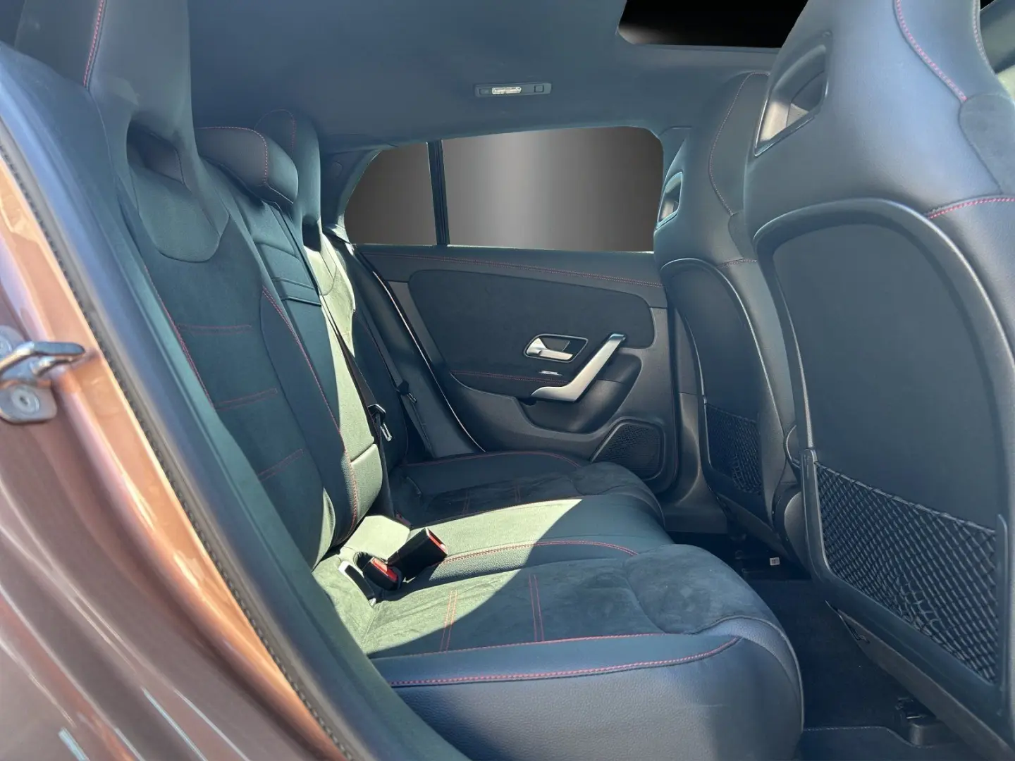 CLA200SB AMG Adv  DISTRO Pano AHK schw.Glas MLED